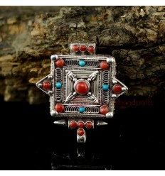 High Quality Tibetan Buddhist  Silver Ghau Gau Gau Prayer Box Pendant Patan Nepal.