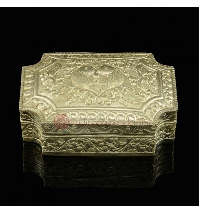 4.25" Tibetan Silver Jewelry Box