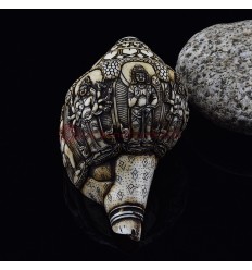 Hand Carved 1000 Armed Avalokiteshvara Carved Conch Shell Horn